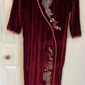 Elegant Burgundy Embroidered Velvet Cheongsam Qipao Dress with Embellishments